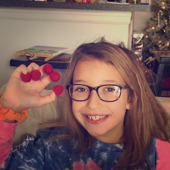 Meet your Posher, Holly - Picture 1 of 1